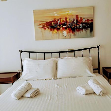 Polyxeni Apartments & Rooms 체파로 외부 사진
