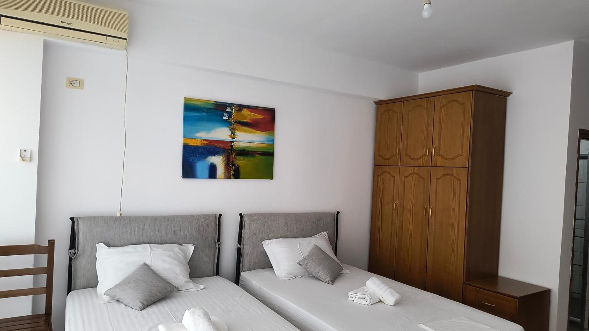 Polyxeni Apartments & Rooms 체파로 외부 사진