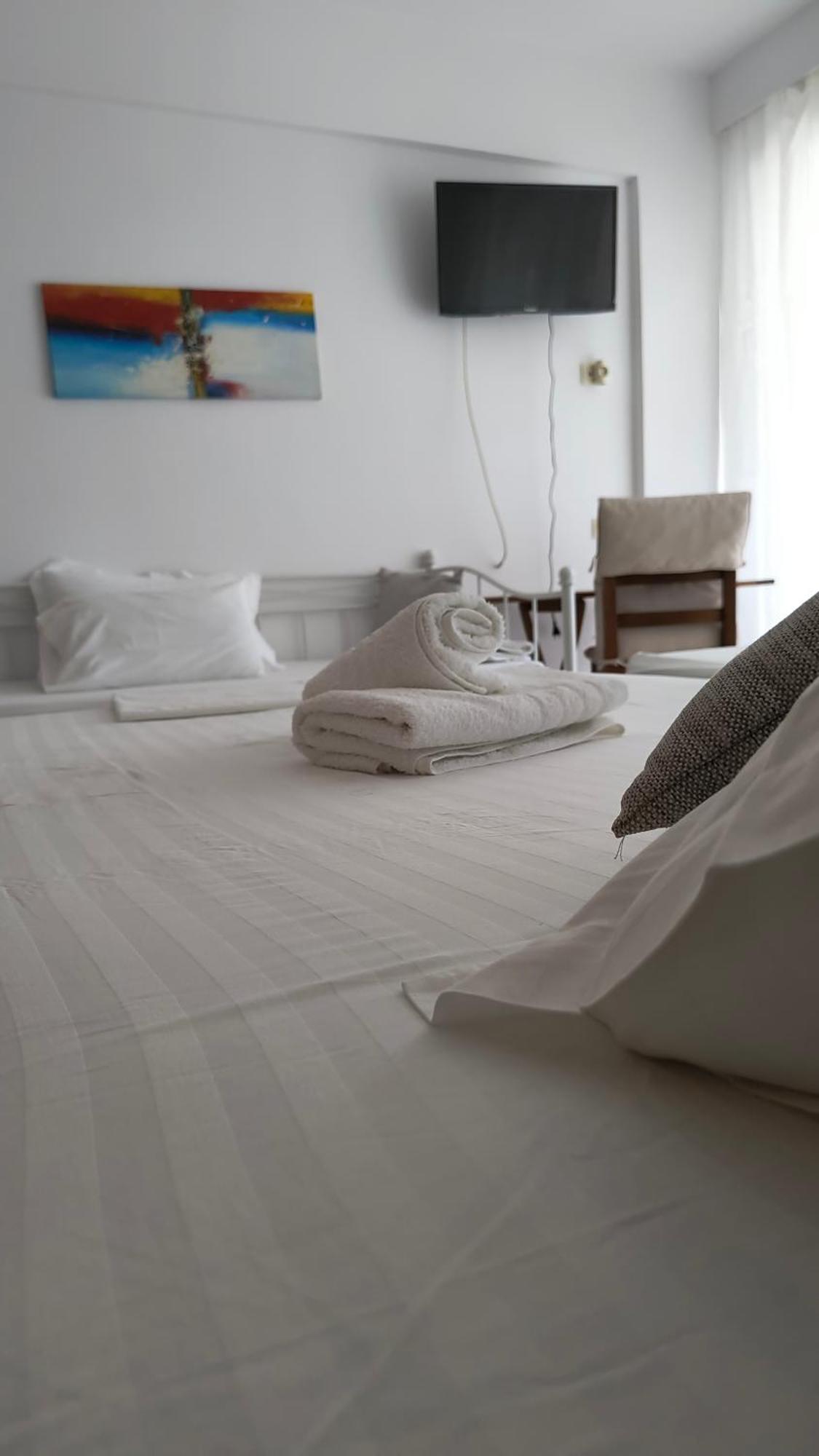 Polyxeni Apartments & Rooms 체파로 외부 사진