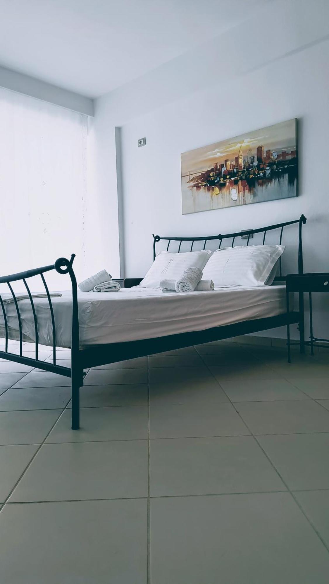 Polyxeni Apartments & Rooms 체파로 외부 사진