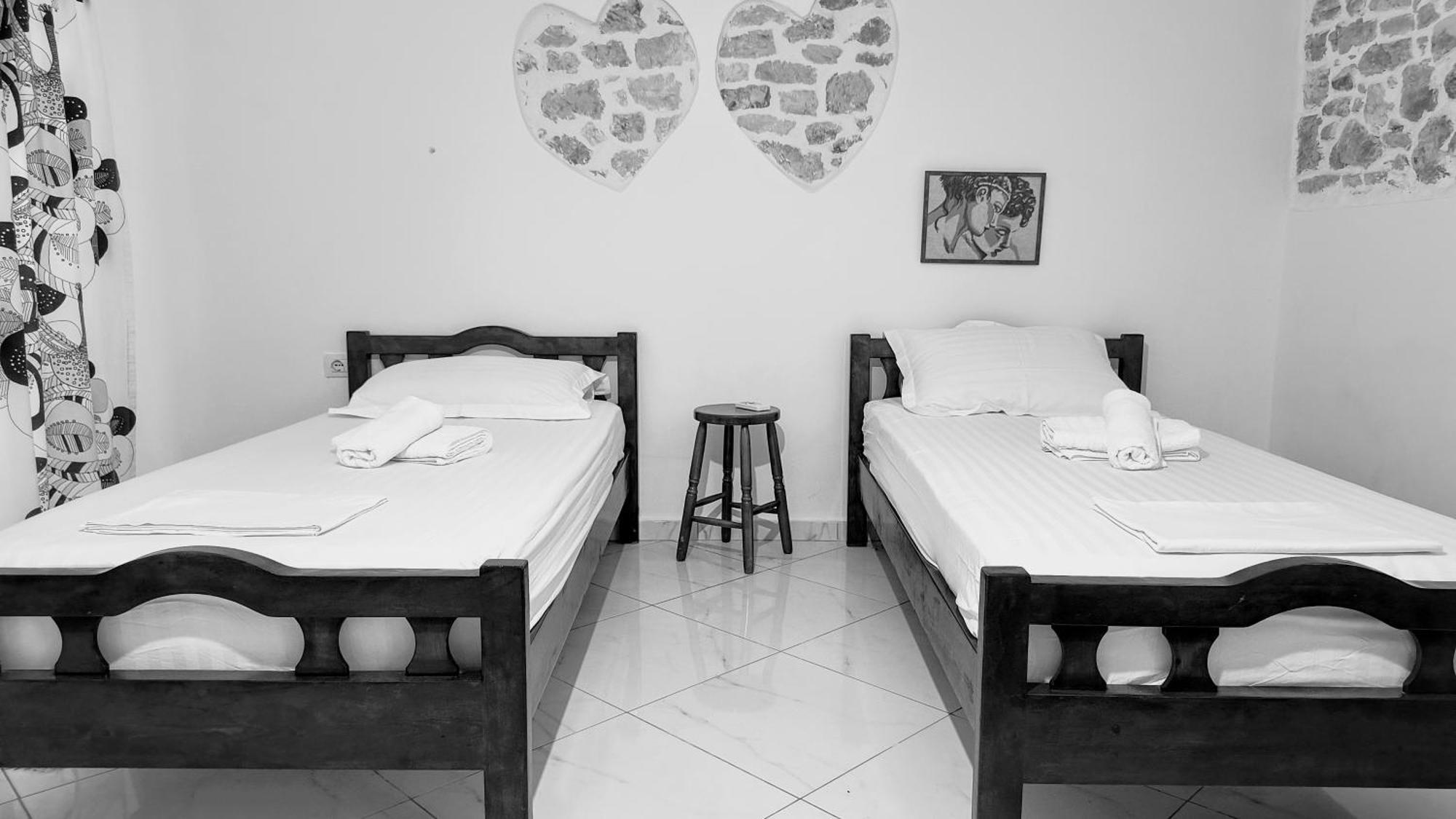 Polyxeni Apartments & Rooms 체파로 외부 사진